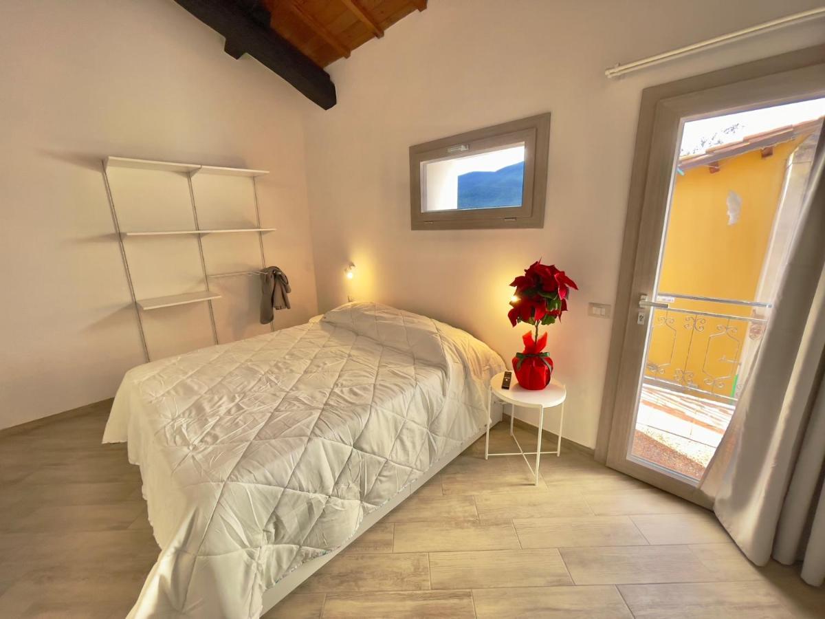 Domu Virginia Bed & Breakfast กัสเตียดาส ภายนอก รูปภาพ